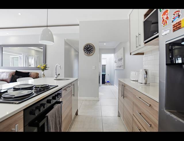 3 BEDROOM FREESTANDING FOR SALE IN SANDOWN